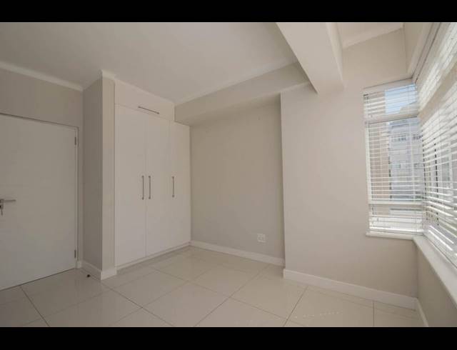 2 BEDROOM PROPERTY TO RENT IN SEA POINT